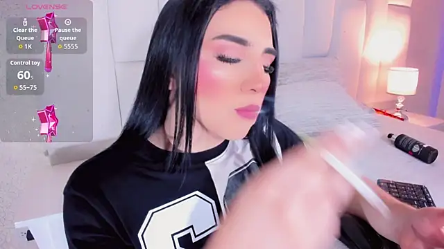 Snapshot of andrea_alvarz chatting on February 2026 04:43:01 AM andrea alvarz online show from February 2026 04:43:01 AM