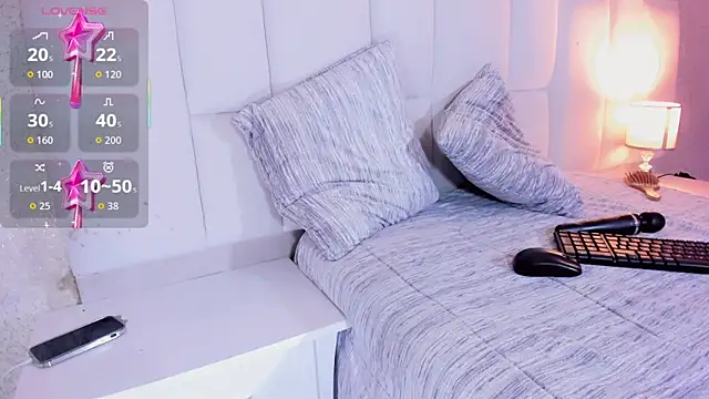 Snapshot of andrea_alvarz chatting on February 2026 04:33:01 AM andrea alvarz online show from February 2026 04:33:01 AM