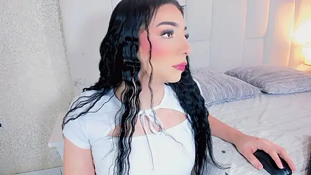 Snapshot of andrea_alvarz chatting on January 2026 04:38:02 AM andrea alvarz online show from January 2026 04:38:02 AM