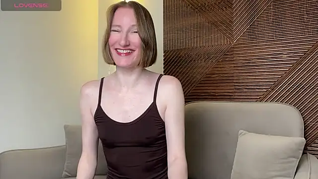 Snapshot of MonikaBos chatting on July 2026 09:33:01 PM MonikaBos online show from July 2026 09:33:01 PM