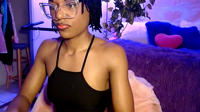 Snapshot of CocoSage chatting on December 2025 11:30:01 PM CocoSage online show from December 2025 11:30:01 PM