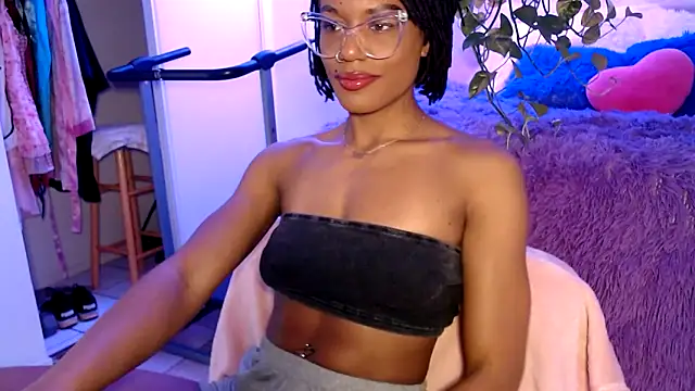 Snapshot of CocoSage chatting on January 2026 06:44:02 PM CocoSage online show from January 2026 06:44:02 PM