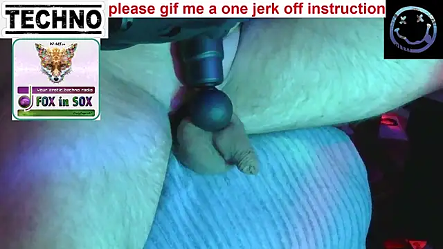 Snapshot of RevilO1180 chatting on October 2025 06:53:02 PM RevilO1180 online show from October 2025 06:53:02 PM