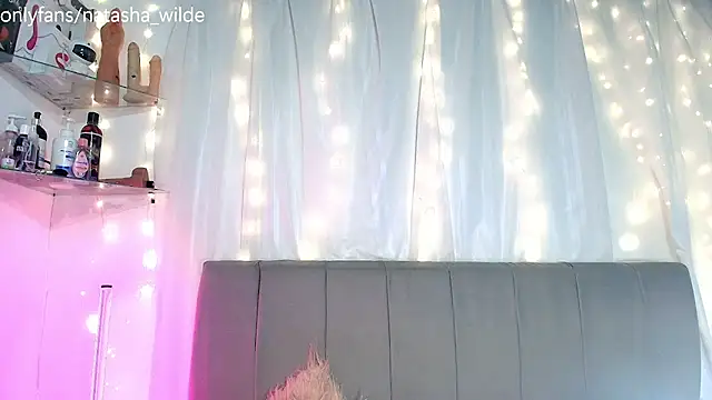 Natasha Wilde  online show from March 2025 12:49:01 AM