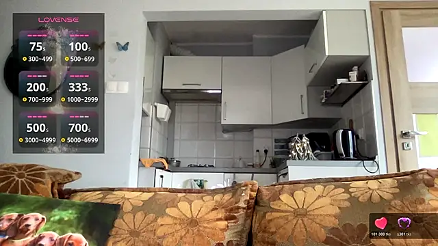 Teylor Love online show from December 2025 01:10:01 PM