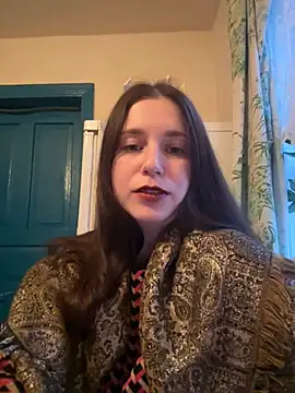 Teylor Love online show from April 2026 04:30:01 PM