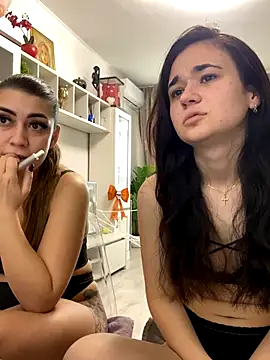 EveEvian online show from October 2025 08:56:02 AM