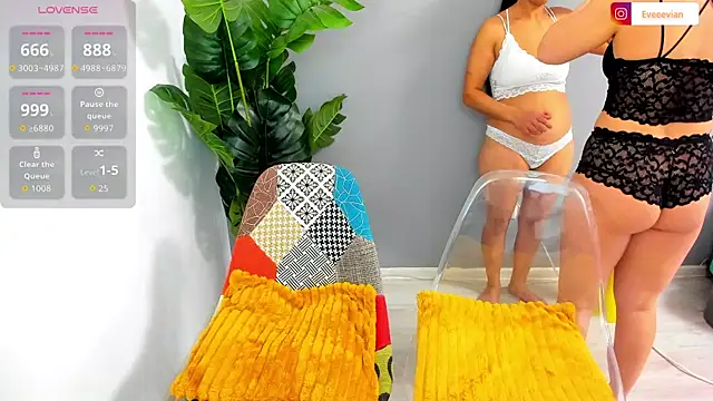 EveEvian online show from February 2026 12:49:01 PM