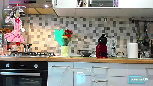 EveEvian online show from October 2025 07:49:01 AM