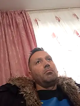 Snapshot of florin421 chatting on February 2026 08:48:02 AM florin421 online show from February 2026 08:48:02 AM