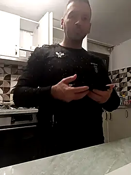 Snapshot of florin421 chatting on February 2026 08:26:02 AM florin421 online show from February 2026 08:26:02 AM