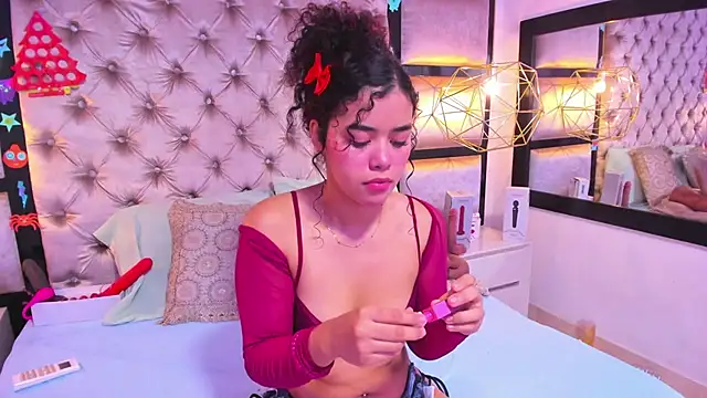 Snapshot of Angela_lovee chatting on February 2026 12:56:01 PM Angela lovee online show from February 2026 12:56:01 PM