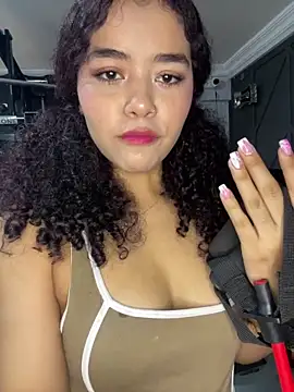 Snapshot of Angela_lovee chatting on May 2026 01:26:02 PM Angela lovee online show from May 2026 01:26:02 PM