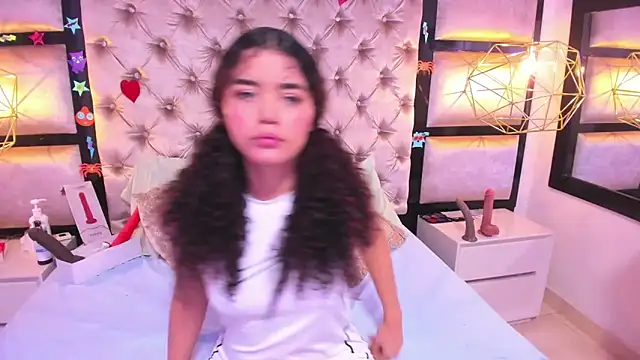 Snapshot of Angela_lovee chatting on February 2026 01:01:01 PM Angela lovee online show from February 2026 01:01:01 PM