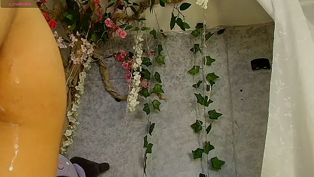 Cloe Leee online show from November 2025 06:24:01 AM