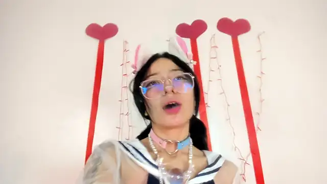 Cloe Leee online show from February 2025 04:46:02 AM