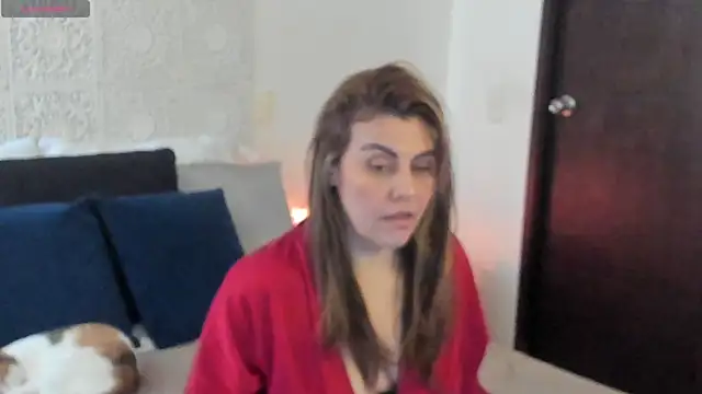 Snapshot of V_monse chatting on December 2025 04:44:01 PM V monse online show from December 2025 04:44:01 PM