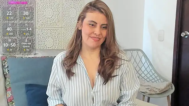 Snapshot of V_monse chatting on October 2025 03:24:02 PM V monse online show from October 2025 03:24:02 PM