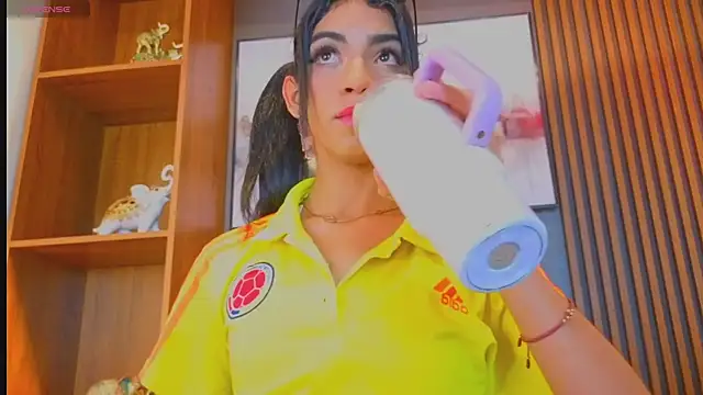 Snapshot of Alahia_Rodriguez chatting on July 2026 08:15:01 PM Alahia Rodriguez online show from July 2026 08:15:01 PM