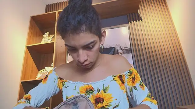 Alahia Rodriguez online show from March 2026 01:48:02 PM