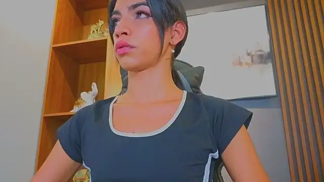 Snapshot of Alahia_Rodriguez chatting on July 2026 07:00:02 PM Alahia Rodriguez online show from July 2026 07:00:02 PM