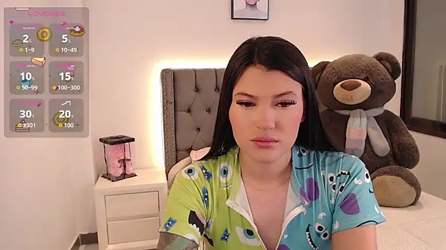 Snapshot of Nicols66 chatting on November 2025 10:03:01 PM Nicols66 online show from November 2025 10:03:01 PM