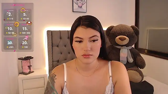 Nicols66 online show from May 2026 09:00:01 PM