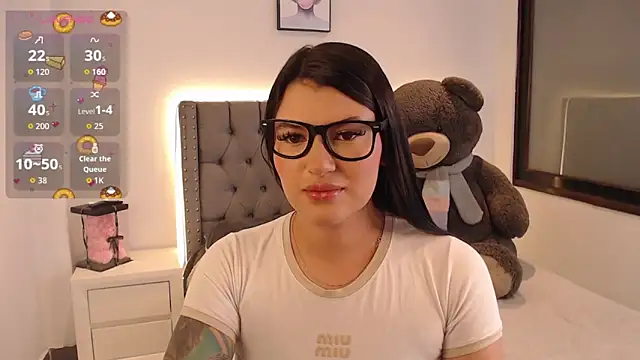 Nicols66 online show from May 2026 11:31:01 PM