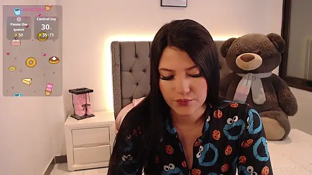 Snapshot of Nicols66 chatting on November 2025 09:29:01 PM Nicols66 online show from November 2025 09:29:01 PM