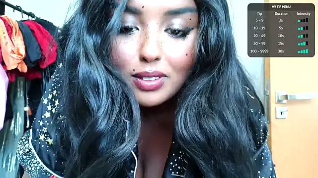 SiminFox online show from May 2026 12:23:02 PM