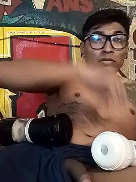 Tonyada18 online show from October 2025 08:13:02 PM