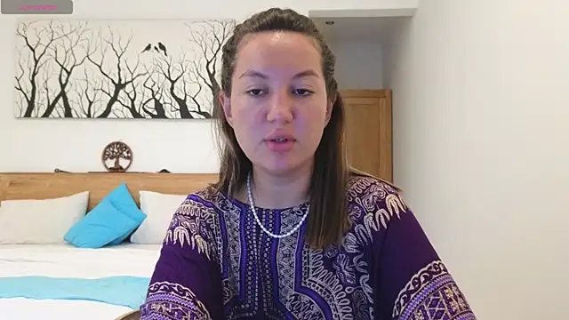 Nelly Fischer online show from November 2025 09:25:01 AM