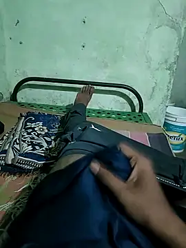 samlord261 online show from April 2026 03:48:02 PM