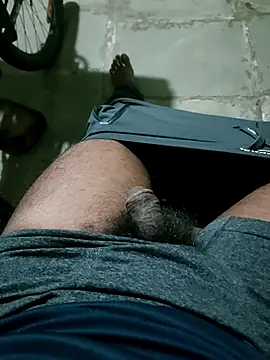 samlord261 online show from April 2026 03:51:02 PM