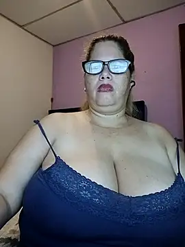 EllisW8 online show from May 2026 11:25:01 AM