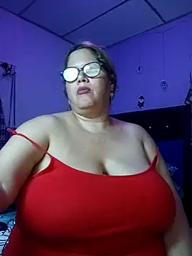 EllisW8 online show from November 2025 11:31:02 PM