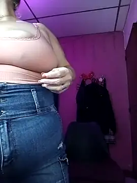 EllisW8 online show from October 2025 10:47:01 AM