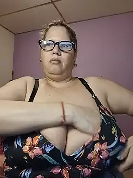 EllisW8 online show from May 2026 10:13:01 AM