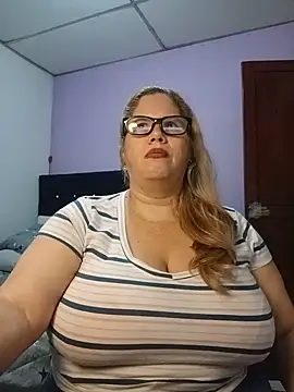 EllisW8 online show from July 2026 10:59:01 AM