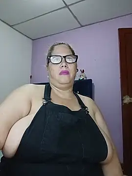 EllisW8 online show from July 2026 11:32:01 AM
