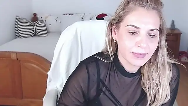 evamaria2024 online show from March 2025 02:12:01 PM