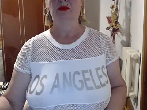 Secretfox online show from September 2025 03:13:02 AM