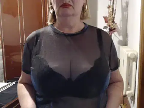 Secretfox online show from October 2025 04:27:02 AM