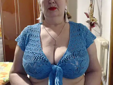 Secretfox online show from March 2025 03:35:02 PM