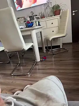 Aronn4 online show from February 2026 12:27:02 PM