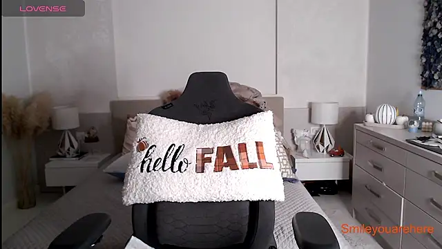 Smileyouarehere online show from November 2025 04:23:02 AM