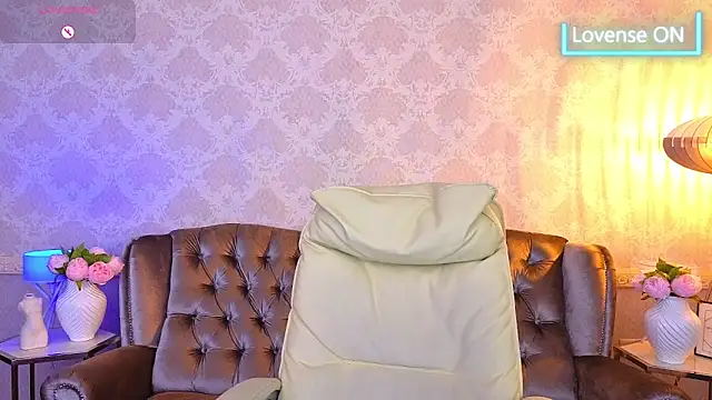 Sexy Lava online show from November 2025 07:01:02 AM