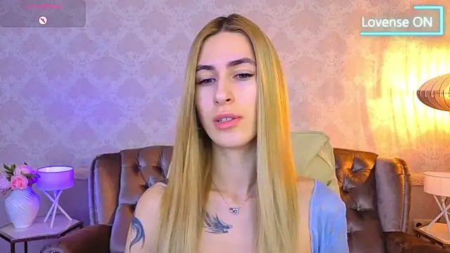 Sexy Lava online show from October 2025 07:17:02 AM