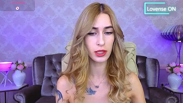Snapshot of Sexy_Lava chatting on October 2025 06:26:02 AM Sexy Lava online show from October 2025 06:26:02 AM