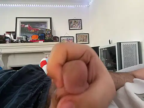 HardlyaBrigade online show from February 2026 02:48:01 PM